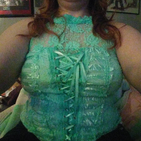 TRUE LIGHT Tops - Mint lace corset style halter top